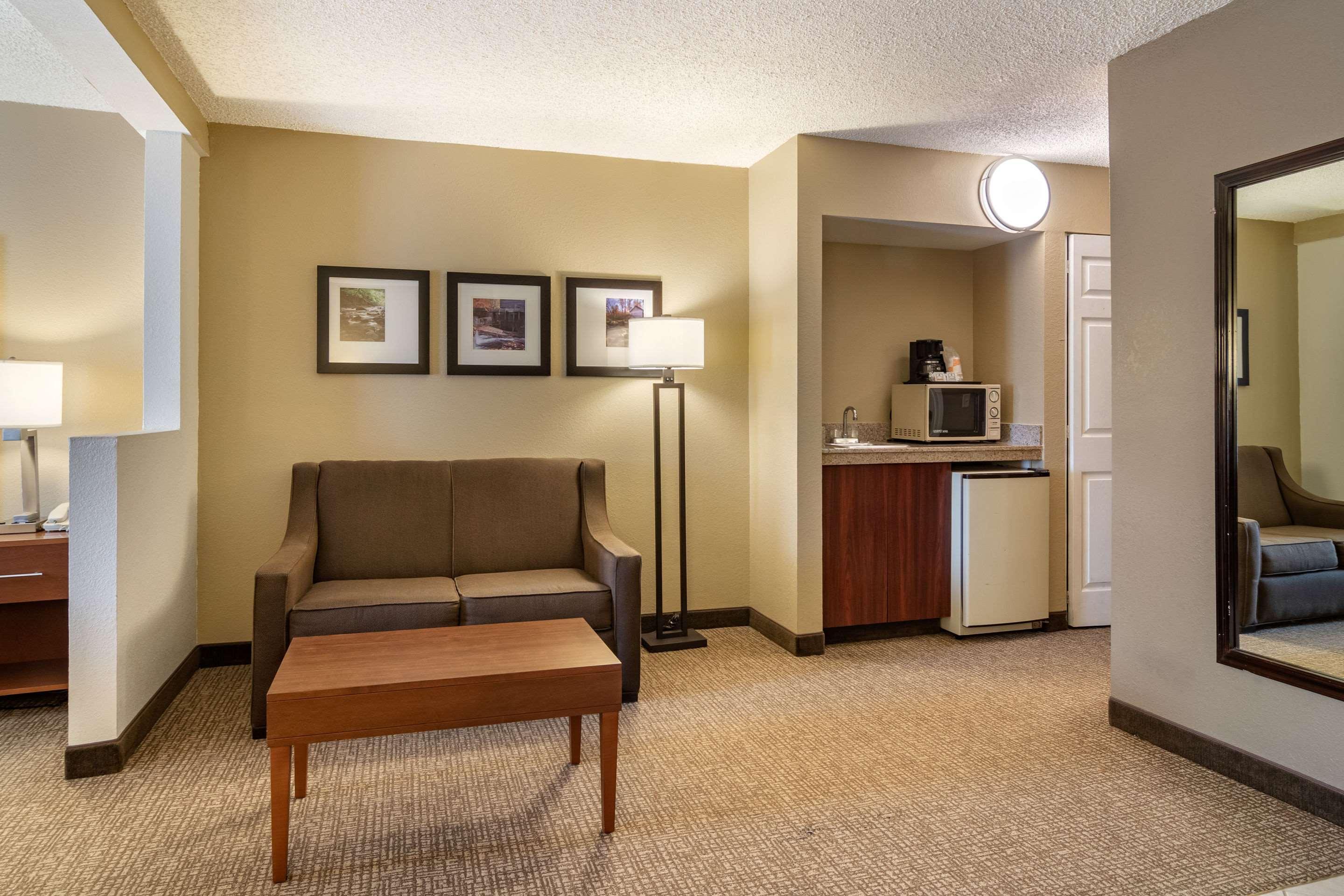 Comfort Inn & Suites Suwanee - Sugarloaf Dış mekan fotoğraf